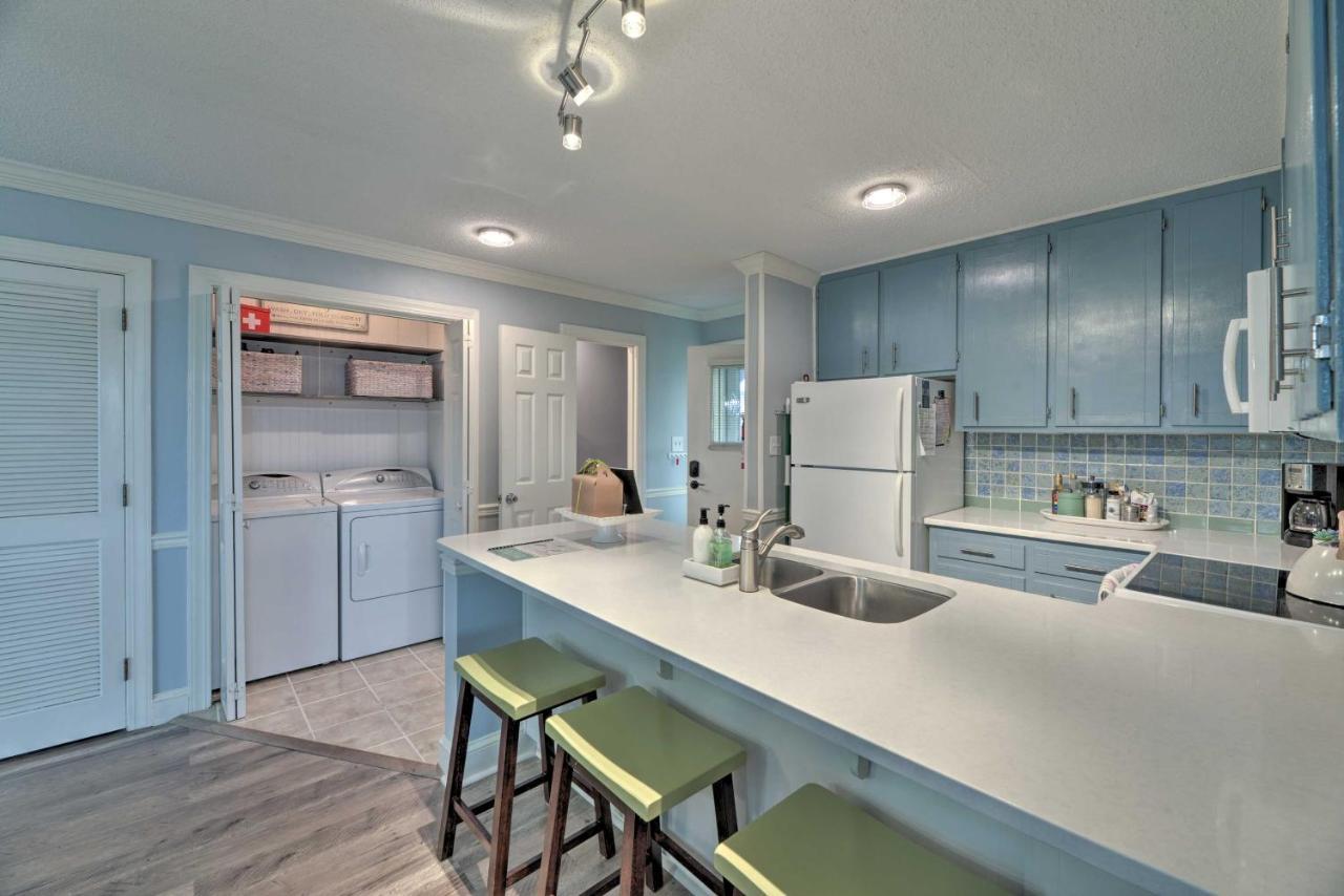 Bright Emerald Isle Condo With Private Beach Access! Extérieur photo